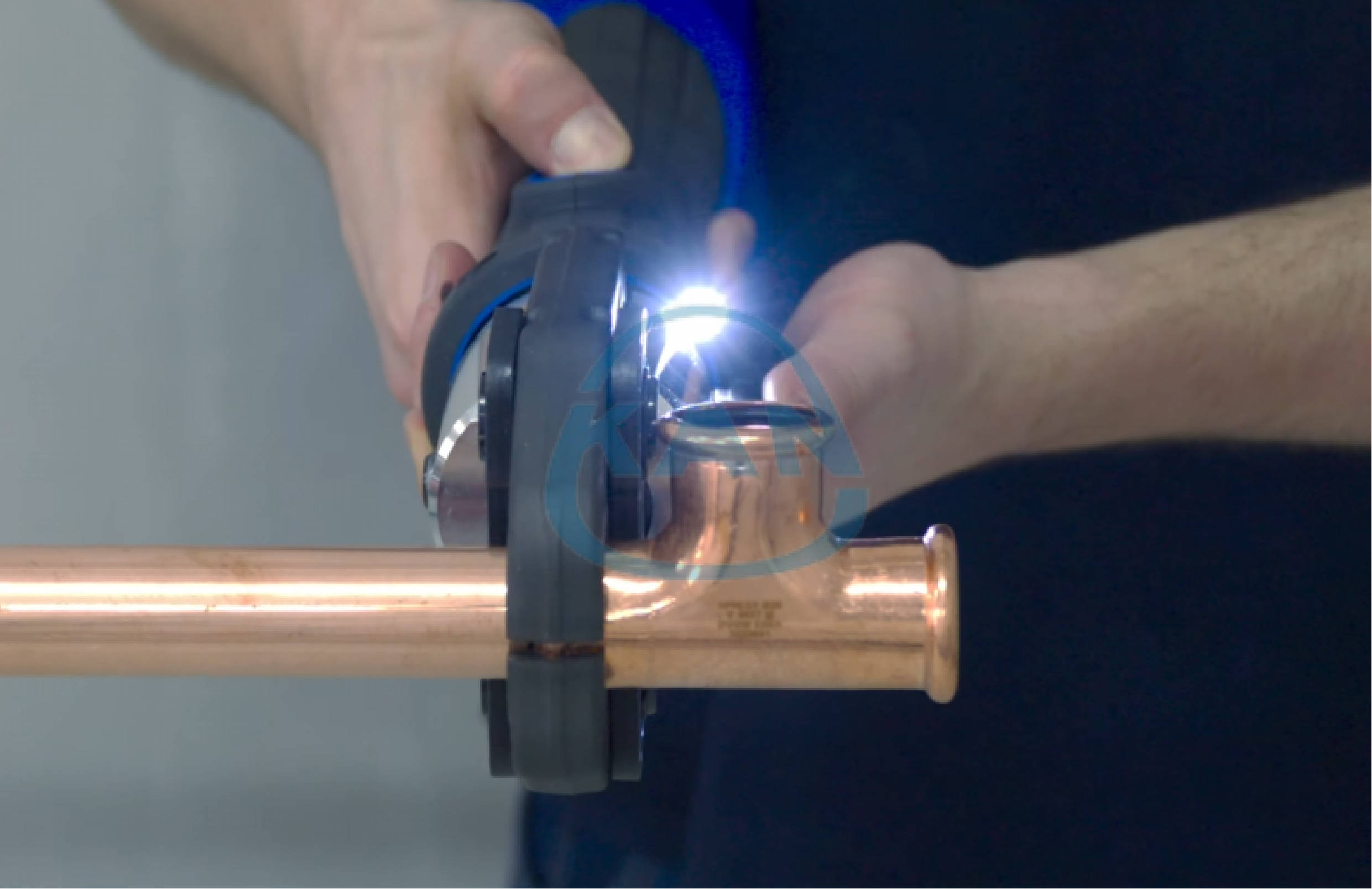 使用銅水管真的安全嗎？揭秘99.9%紫銅管的隱藏優(yōu)勢(shì)<strong></p>
<p>紫銅管</strong>！:紫銅管